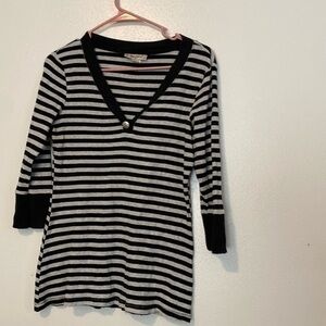 Self Esteem 3/4 sleeve v neck striped cotton shirt xl
